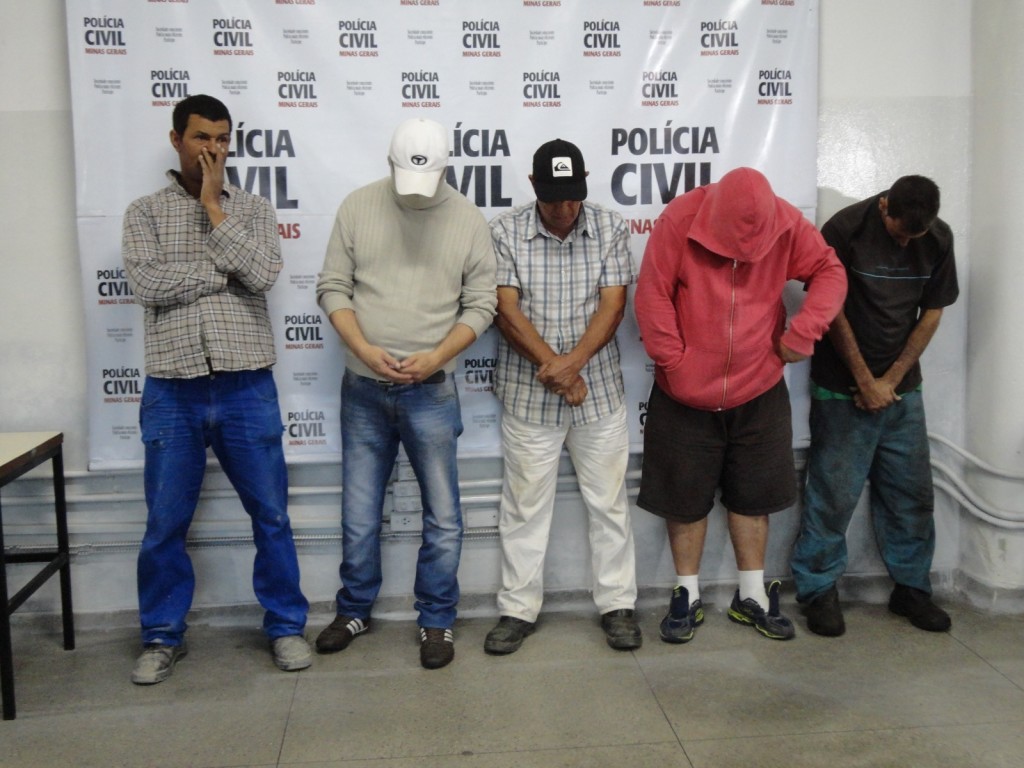 Os 5 tinham mandados de prisão em aberto - Foto Mariana Negrini
