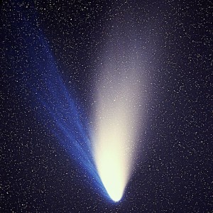 800px-Comet_Hale-Bopp_1995O1