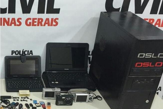 Computadores e materiais foram apreendidos na casa do suspeito